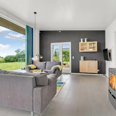 Apsolon - 100m From The Sea By Interhome *