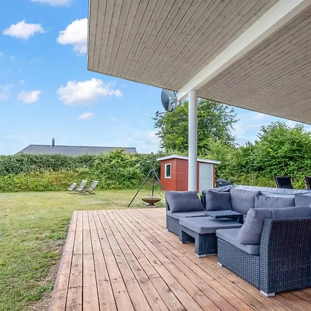 Apsolon - 100m From The Sea By Interhome
